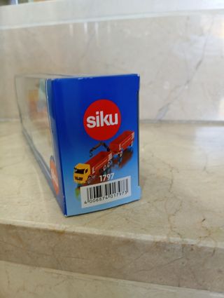 Camión Mercedes Benz MOD. Siku Escala 1:87 NUEVO