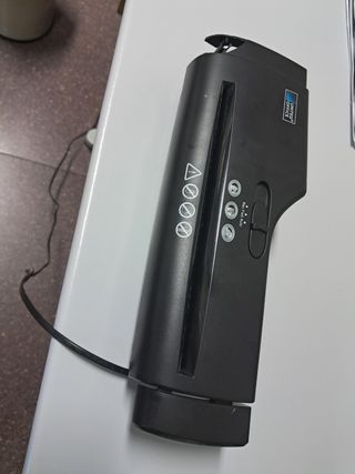 Destructora de papel portátil y ajustable