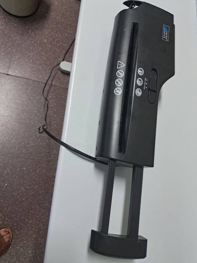 Destructora de papel portátil y ajustable 