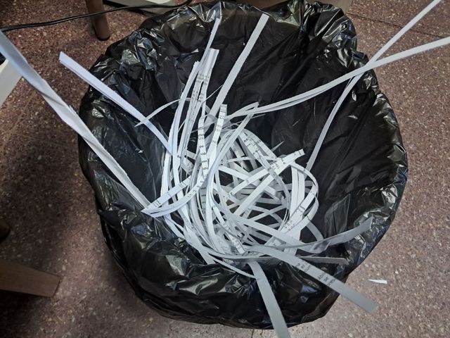 Destructora de papel portátil y ajustable 
