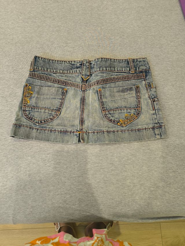 Mini falda vaquera Bershka