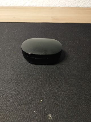 Auriculares inalámbricos negros precio negociable