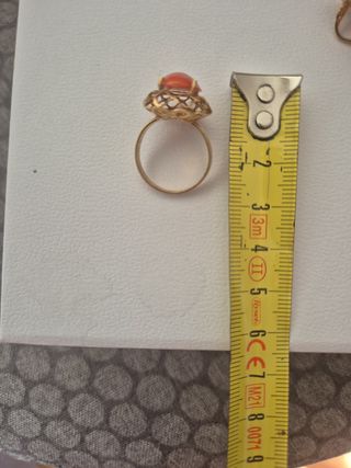 Sortija y pendientes Oro 18k y coral