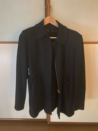 Cappotto Zara Basic Autunnale Nero
chiusura zip

