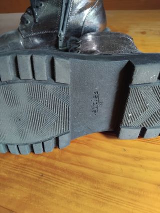 Botines niña marrones