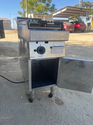 brasa    industrial de piedra volcánica ,gas