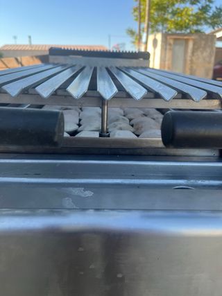 brasa    industrial de piedra volcánica ,gas