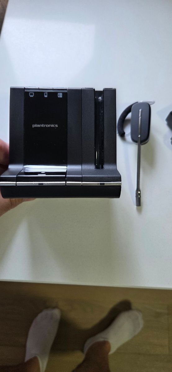 Auriculares Plantronics com microfone