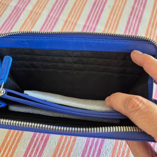 Cartera Emporio Armani original Azul  nueva