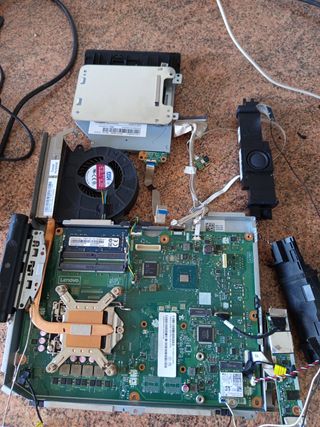 Lenovo V530