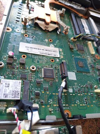 Lenovo V530