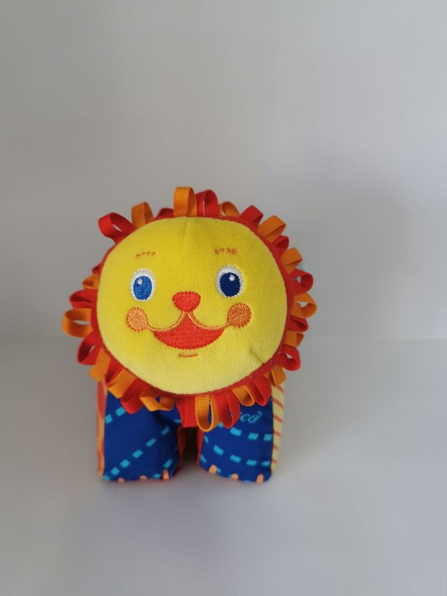 Sonajero León de la marca Chicco.