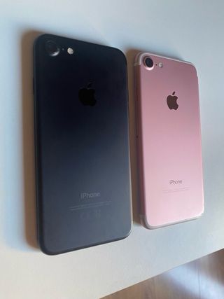 2 iPhones 7 128GB Negro y Oro Rosa