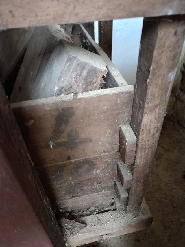 Llagar/ lagar antiguo de madera