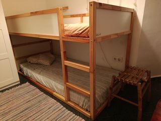Litera Kura, de Ikea (solo estructura)
