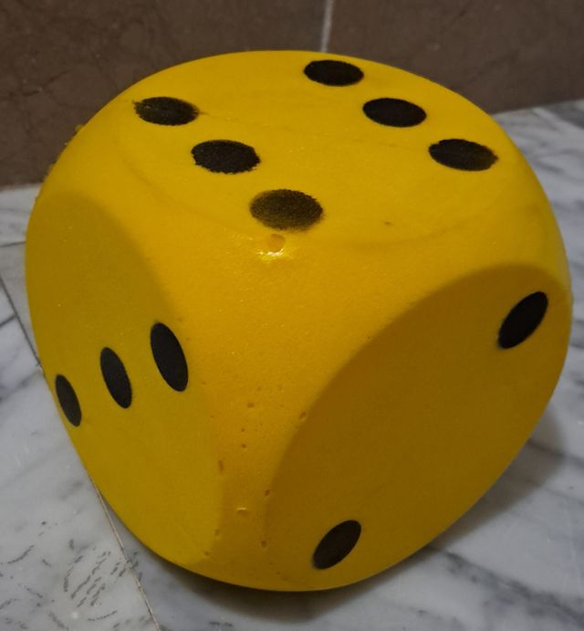 Dado de esponja para juegos