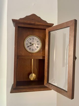 Reloj de pared estilo antiguo