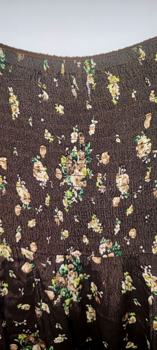 Vestido Stradivarius mini flores marrones