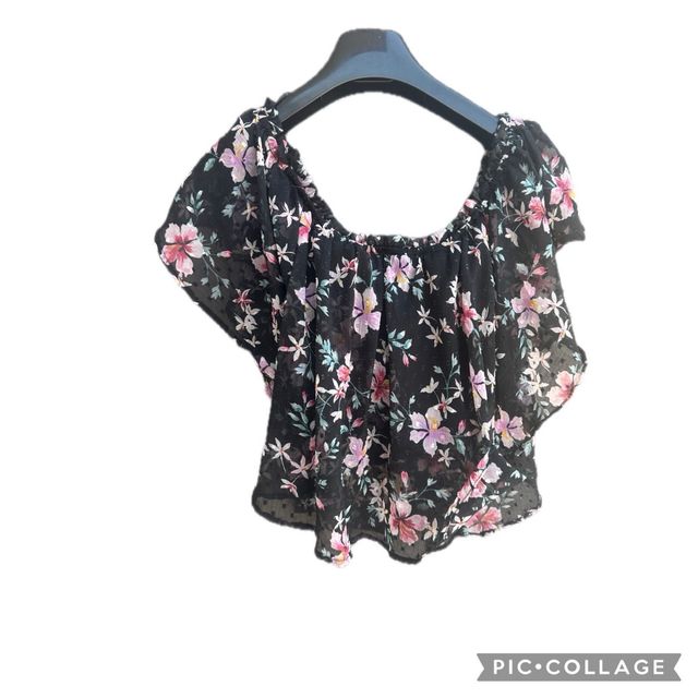 Top corto estampado floral