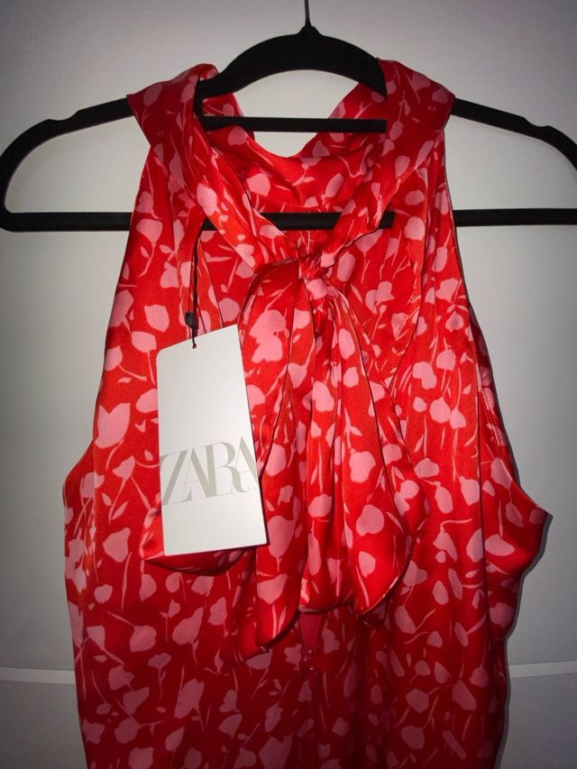 Vestido largo ZARA estampado floral rojo