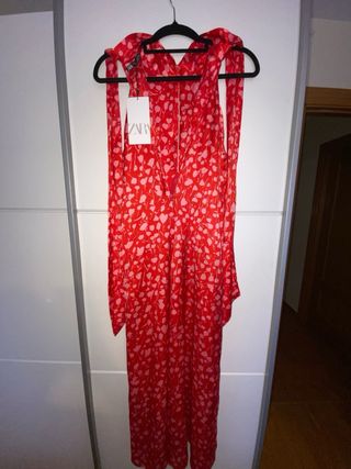 Vestido largo ZARA estampado floral rojo