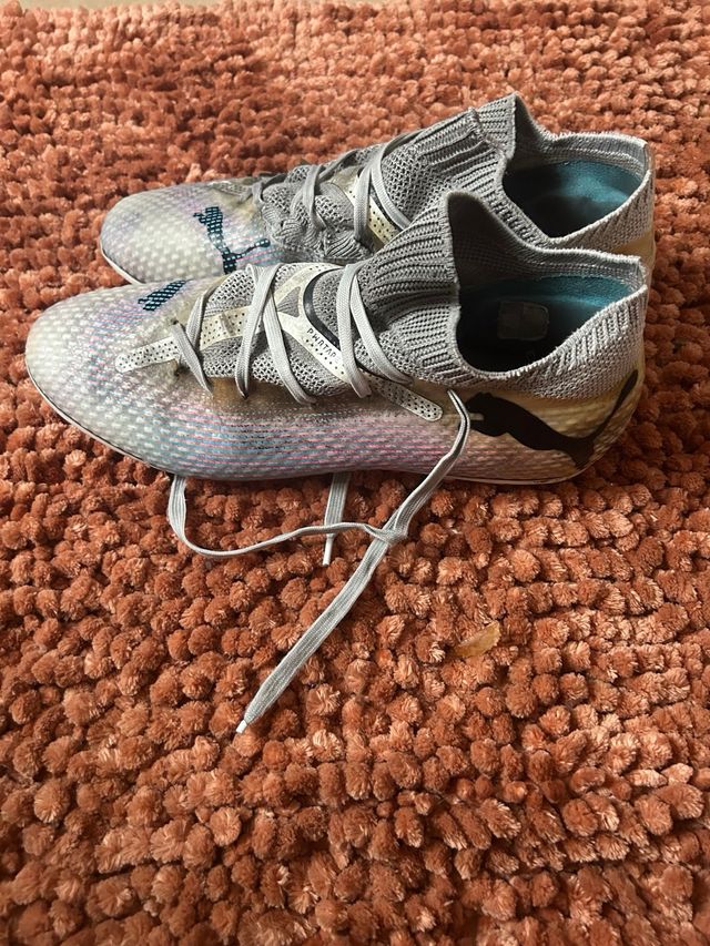 Botas de fútbol Puma multicolor