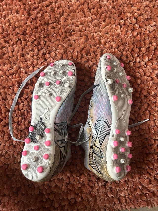 Botas de fútbol Puma multicolor