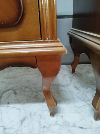CÓMODA Y 2 MESITAS