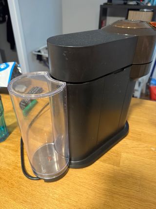 Cafetera Nespresso Vertuo Negra