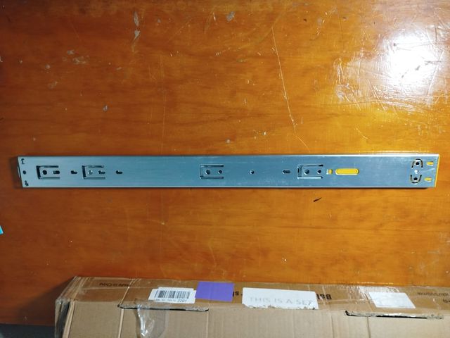 Guias laterais para gavetas EMUCA