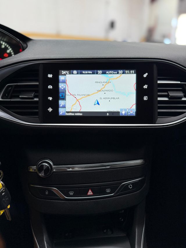 Peugeot 308 2014