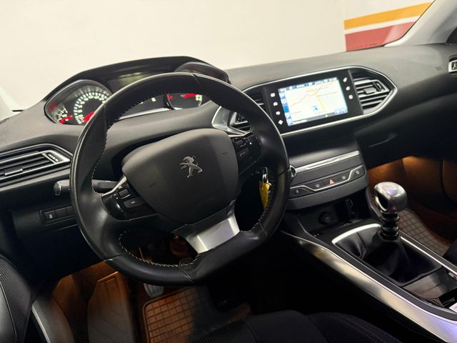 Peugeot 308 2014