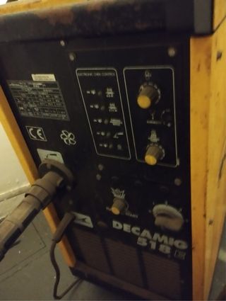 Máquina de Soldar Decamig 518E