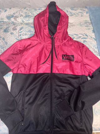 Sudadera Pull&Boar rosa y negra