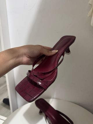 Sandalias tacón cuadrado moradas