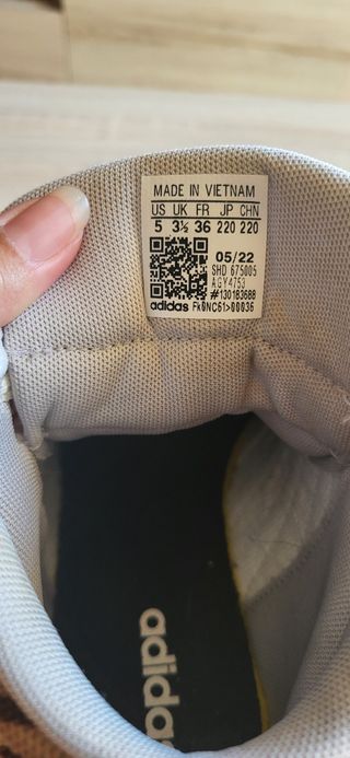 Botas Adidas Blancas con Estampado Animal