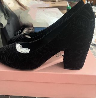 Zapatos Alma en Pena Negro , usados cuatro horas.