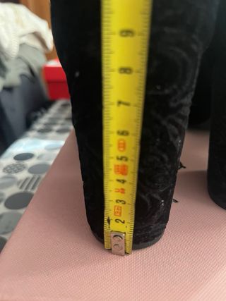 Zapatos Alma en Pena Negro , usados cuatro horas.