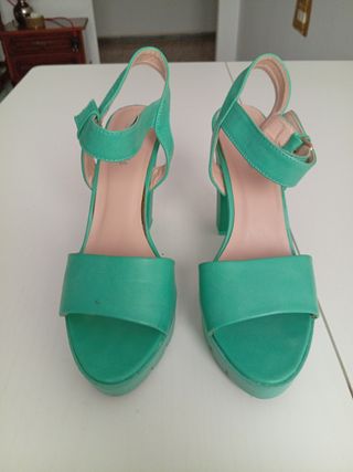 Sandalias turquesa tacón talla 40