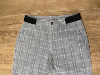 Pantalones Zara cuadros grises