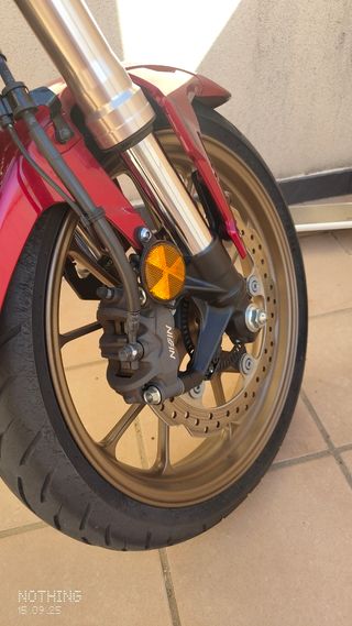 Honda CB125R - Moto Deportiva