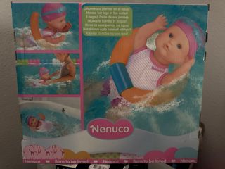 Nenuco muñeca Nadadora Nueva