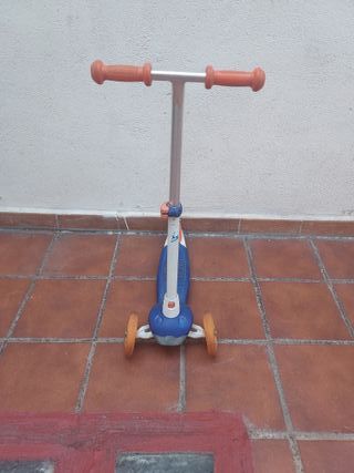 Patinete infantil 3 ruedas azul y naranja
