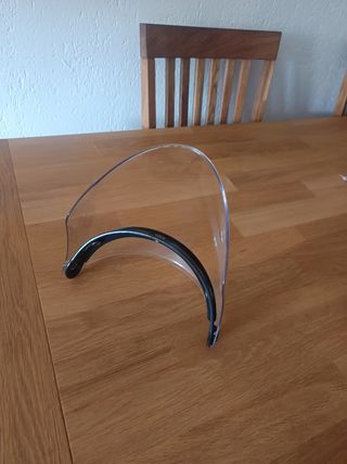 Visera pantalla para casco Jet con 3 broches.