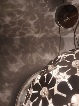 Lámpara de techo diseño floral