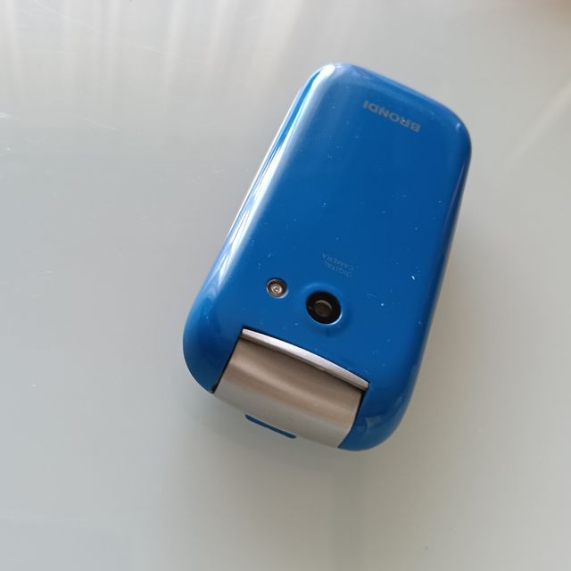 Telefonino Brondi Oysters Blu/Argento