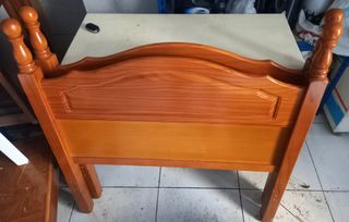 Cabecero de cama de madera