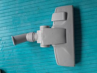 Cepillo aspiradora con accesorio