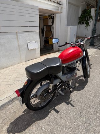 Montesa Impala Comando 175 restaurada