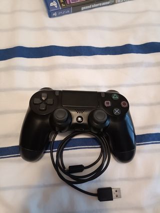 Ps4 Slim Negra + 2 Juegos + Mando + Cables✅